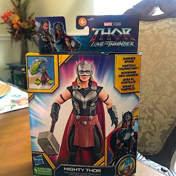 Marvel Studios Thor-Love And Thunder. Mighty-Thor & Thor Deluxe Action Figures. - Picture 3 of 8